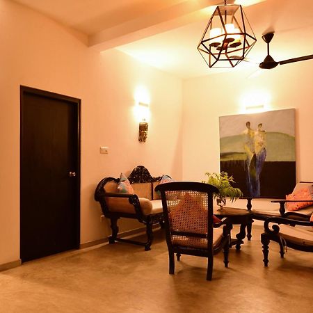 Tropical House - Jungleside Villa Hikkaduwa Room photo