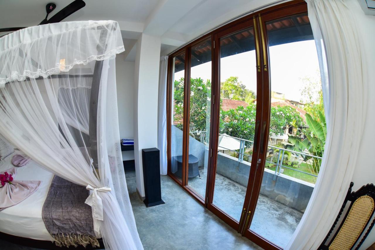 Tropical House - Jungleside Villa Hikkaduwa Exterior photo